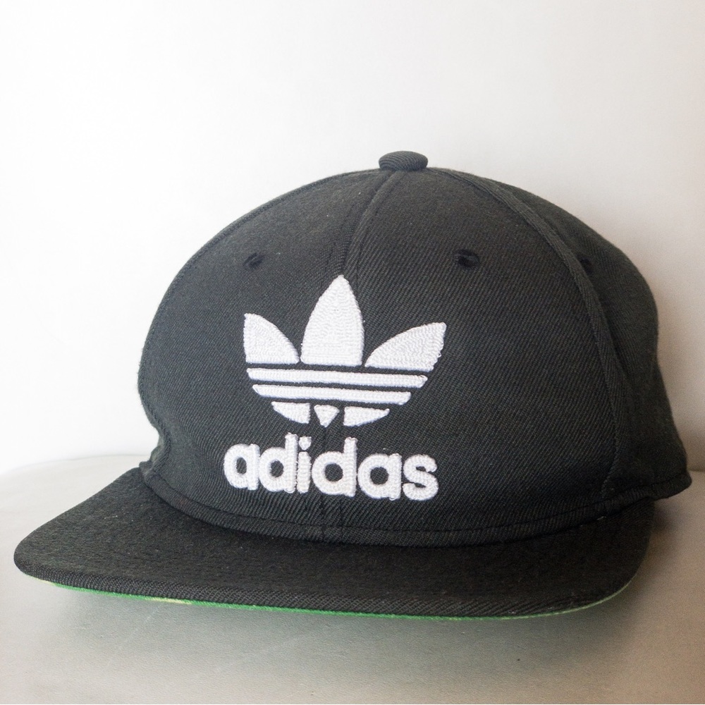 Adidas Originals Trefoil Logo Flatbrim Black SnapBack Hat
